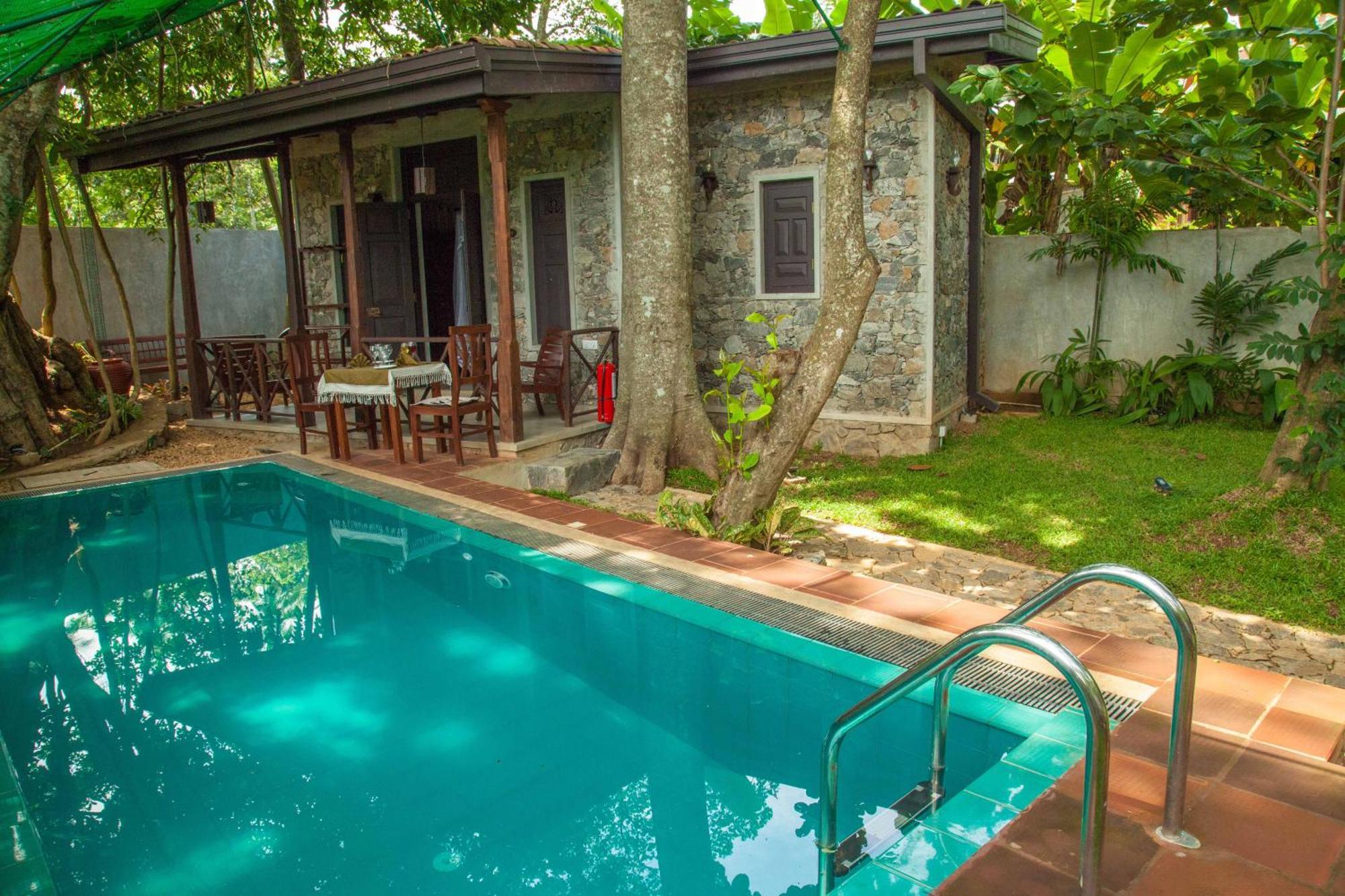 Villa Pinnawala Exterior foto
