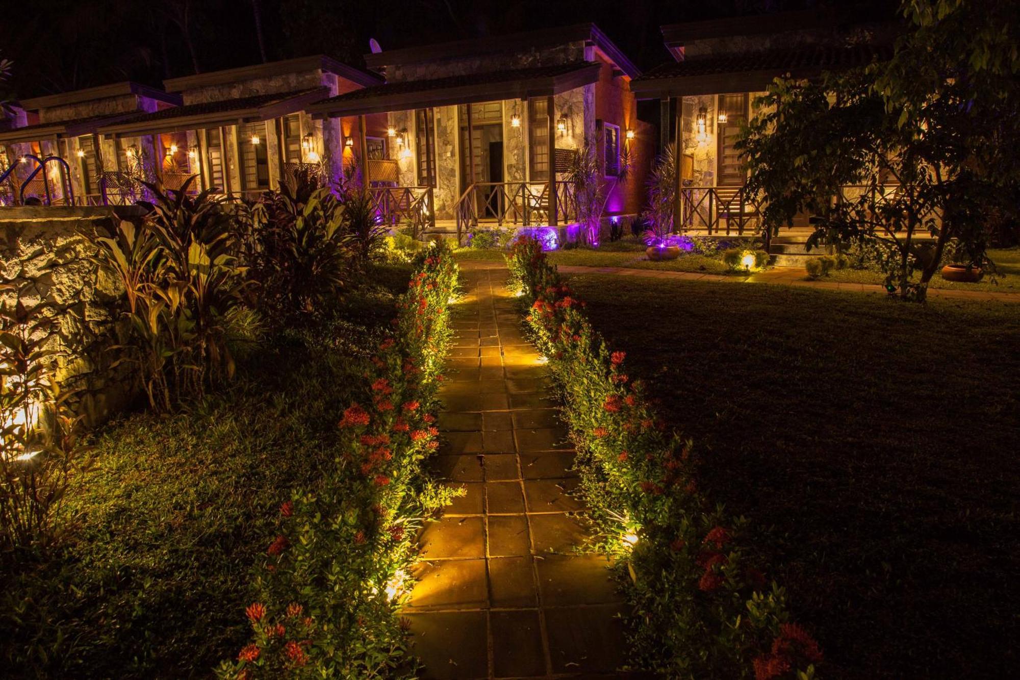 Villa Pinnawala Exterior foto
